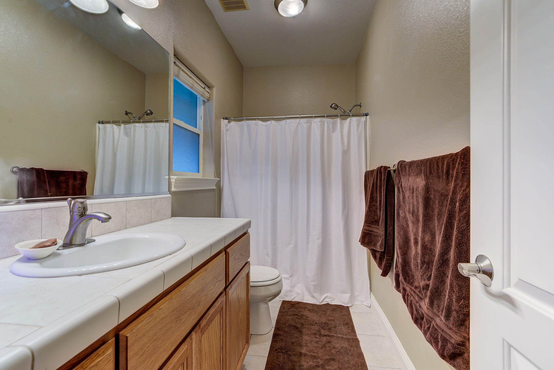 2665 Rhinestone Way Redding, CA 96001 - Photo 21 of 28 2665RhinestoneWay_016