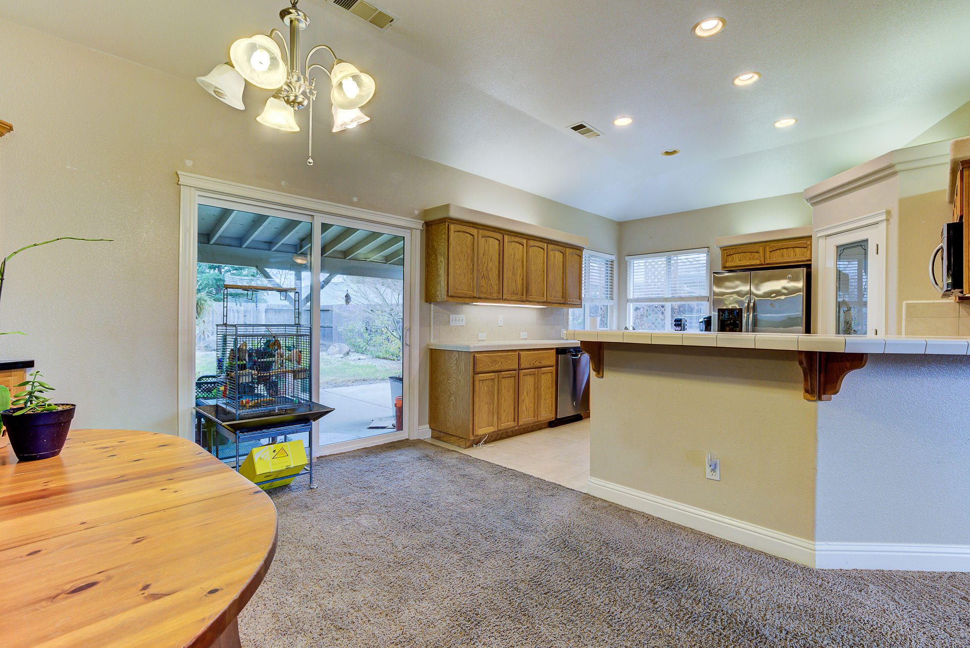 2665 Rhinestone Way Redding, CA 96001 - Photo 7 of 28 2665RhinestoneWay_004