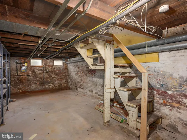 $210,000 | 410 East Fort Avenue, Baltimore, MD 21230