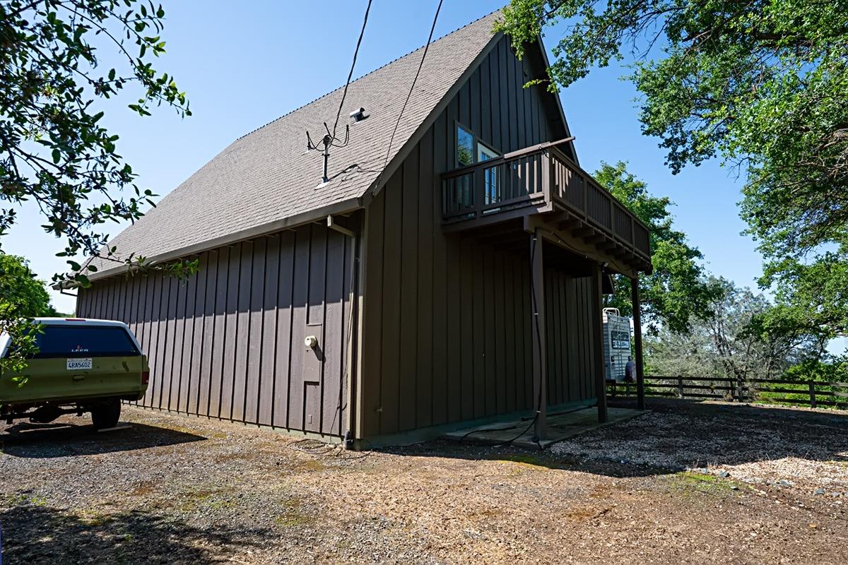 184 Carmel Road Burson, CA 95225 - Photo 20 of 39 a front view of a house