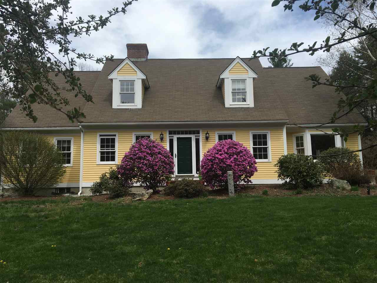 7 Windsor Road Bow, NH 03304 - Photo 1 of 40
