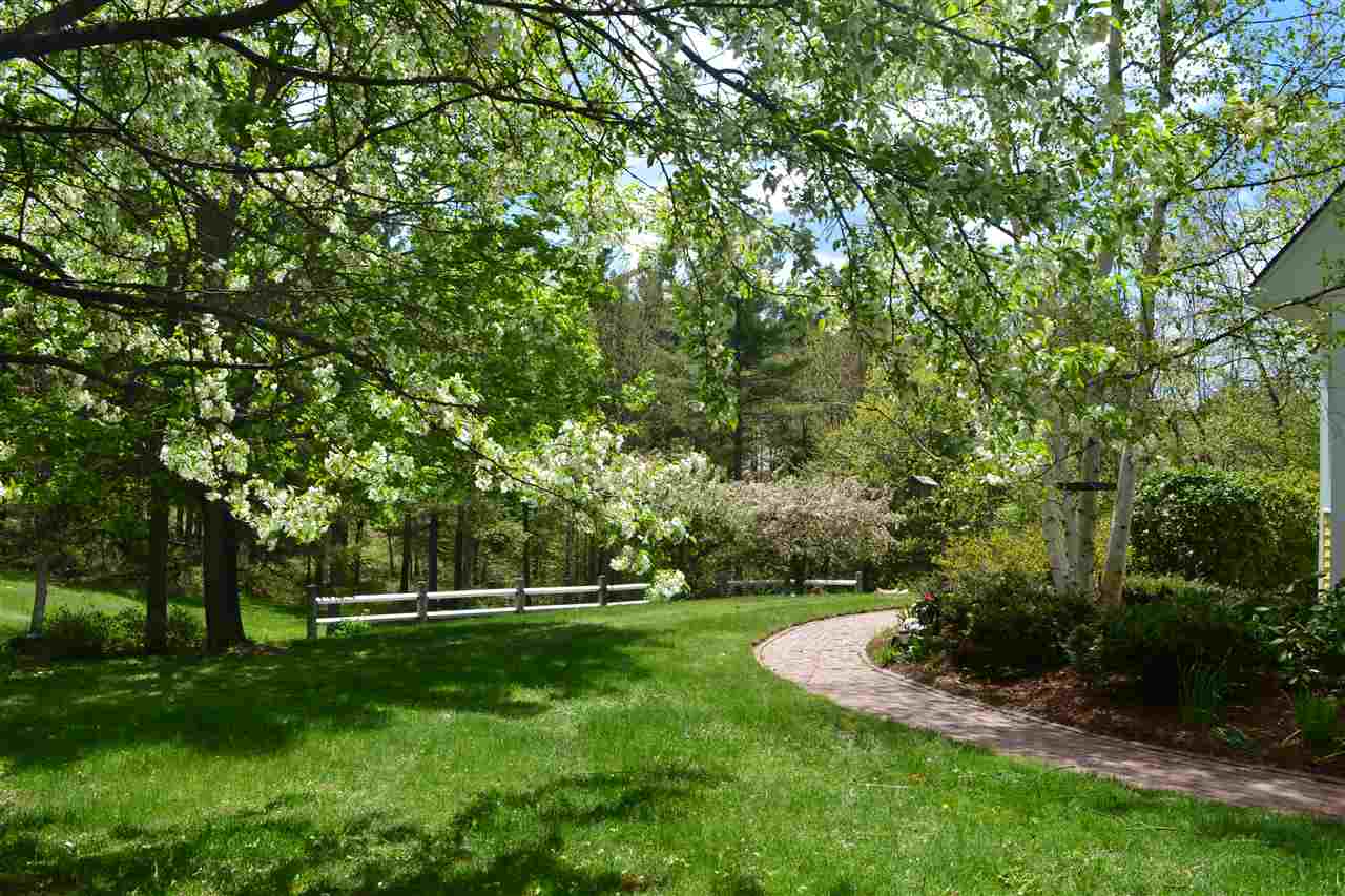 7 Windsor Road Bow, NH 03304 - Photo 6 of 40