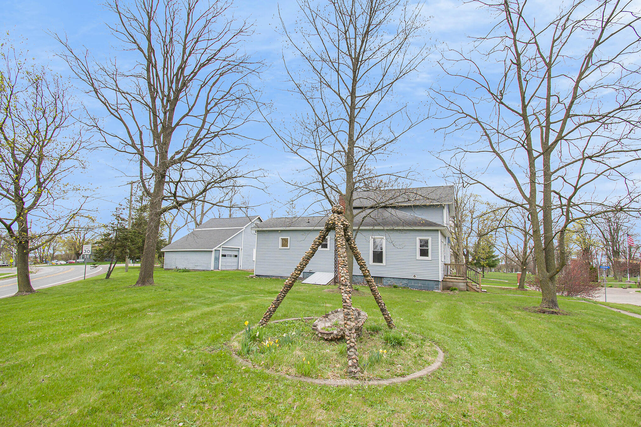 440 East Michigan Avenue Three Rivers, MI 49093 - Photo 3 of 20 DSC_7989