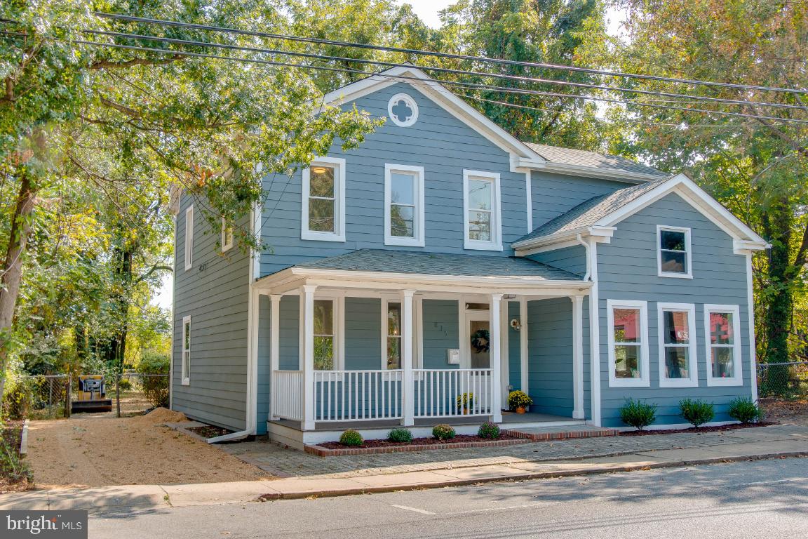 833 Bay Ridge Avenue Annapolis, MD 21403 - Photo 2 of 43 Totally Renovated Eastport Charmer with Parking