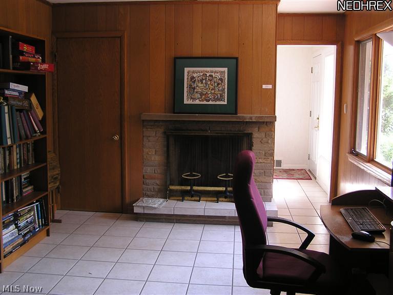 2859 Brainard Road Cleveland, OH 44124 - Photo 11 of 25 Library - Wood burning fireplace.