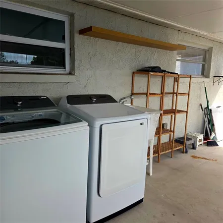 $1,975 | 5232 Sparrow Drive, Holiday, FL 34690