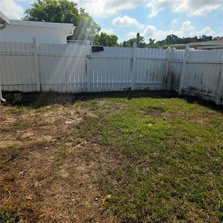 $1,975 | 5232 Sparrow Drive, Holiday, FL 34690