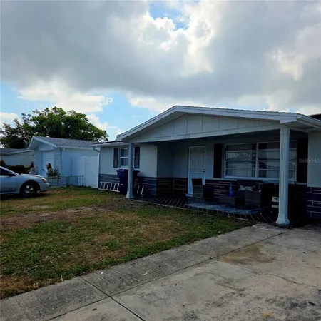 $1,975 | 5232 Sparrow Drive, Holiday, FL 34690