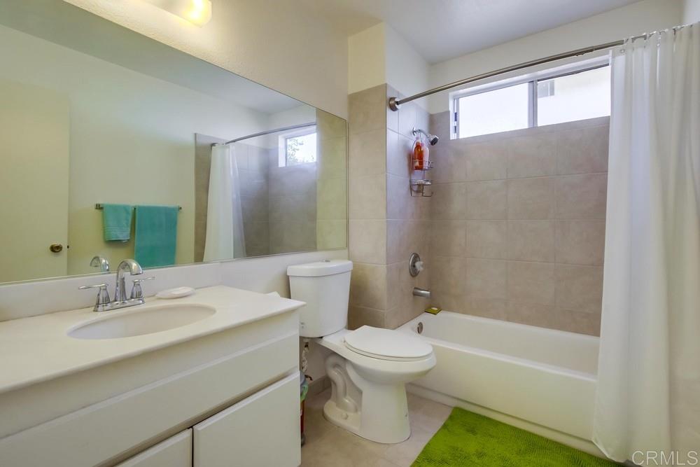 3022 Segovia Way Carlsbad, CA 92009 - Photo 12 of 15