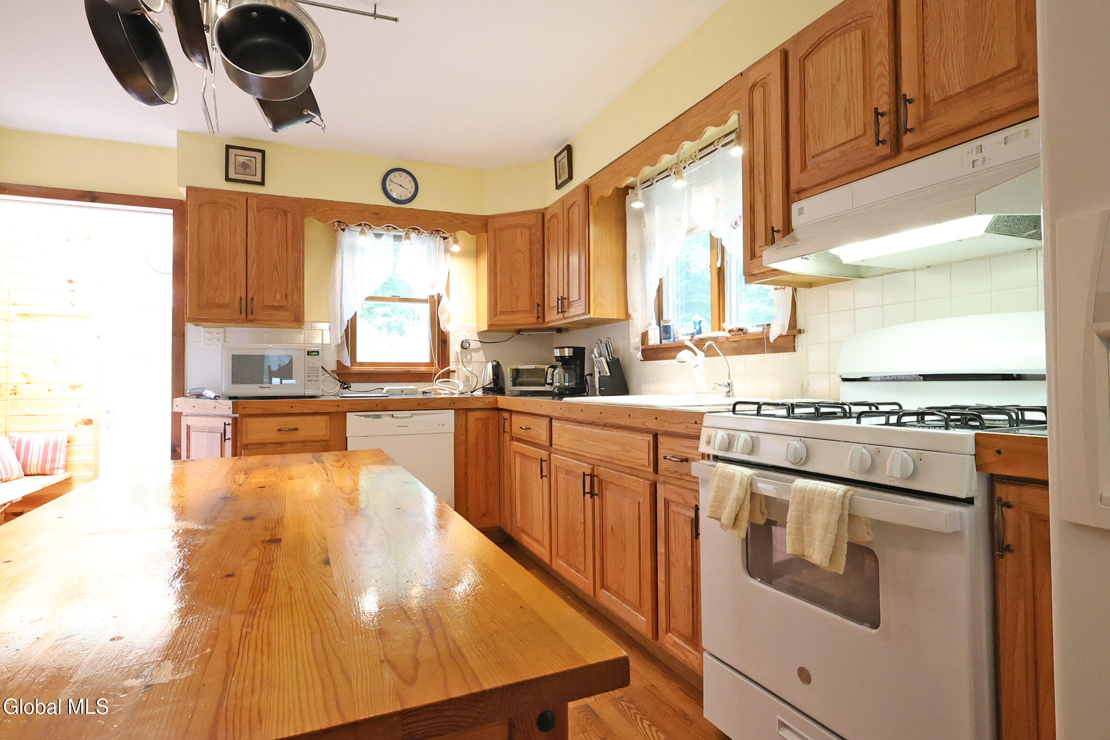 160 Antler Lake Road Johnsburg, NY 12886 - Photo 7 of 35 5