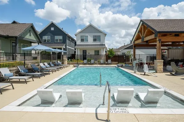 $2,199 | 825 West Mayfield Road, Unit 102, Arlington, TX 76015