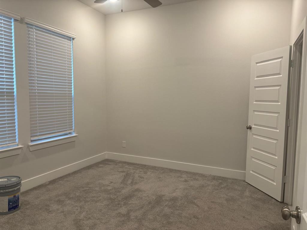 825 West Mayfield Road, Unit 102 Arlington, TX 76015 - Photo 8 of 17