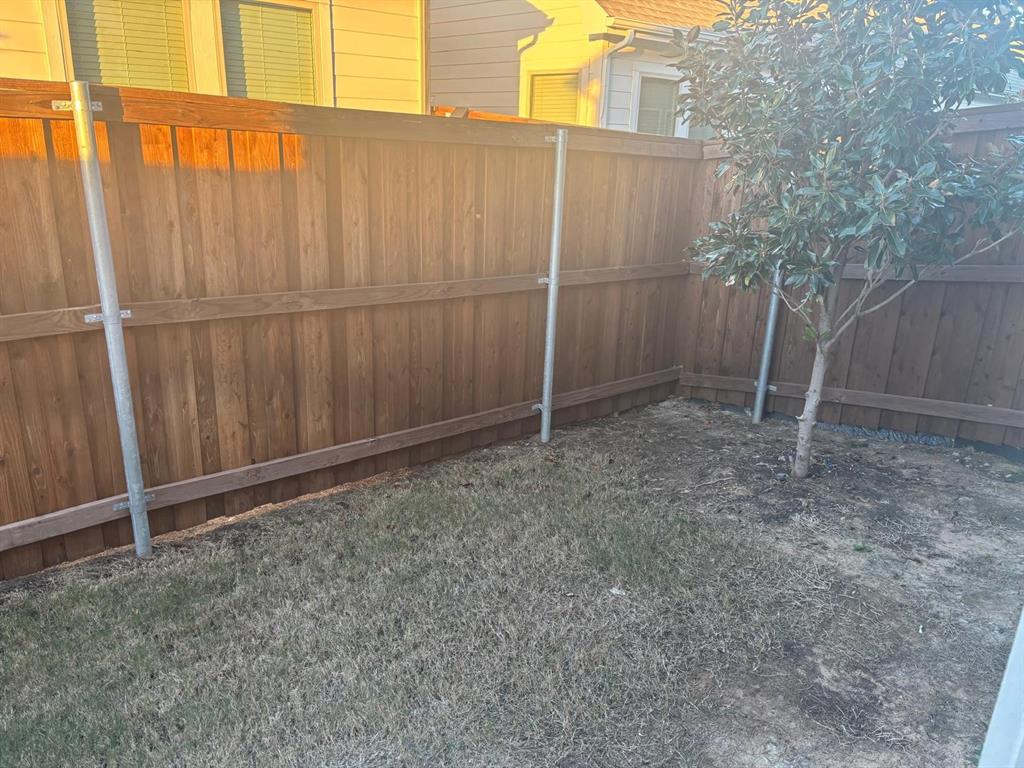 825 West Mayfield Road, Unit 102 Arlington, TX 76015 - Photo 10 of 17