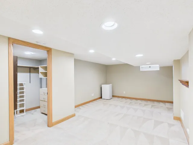 $475,000 | 4534 Vallacher Avenue, St. Louis Park, MN 55416