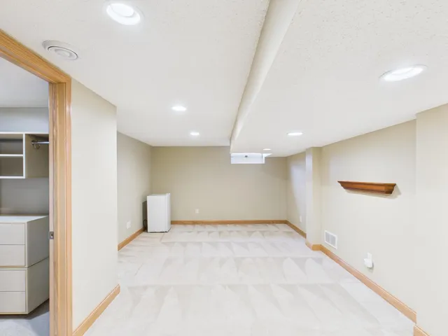 $475,000 | 4534 Vallacher Avenue, St. Louis Park, MN 55416