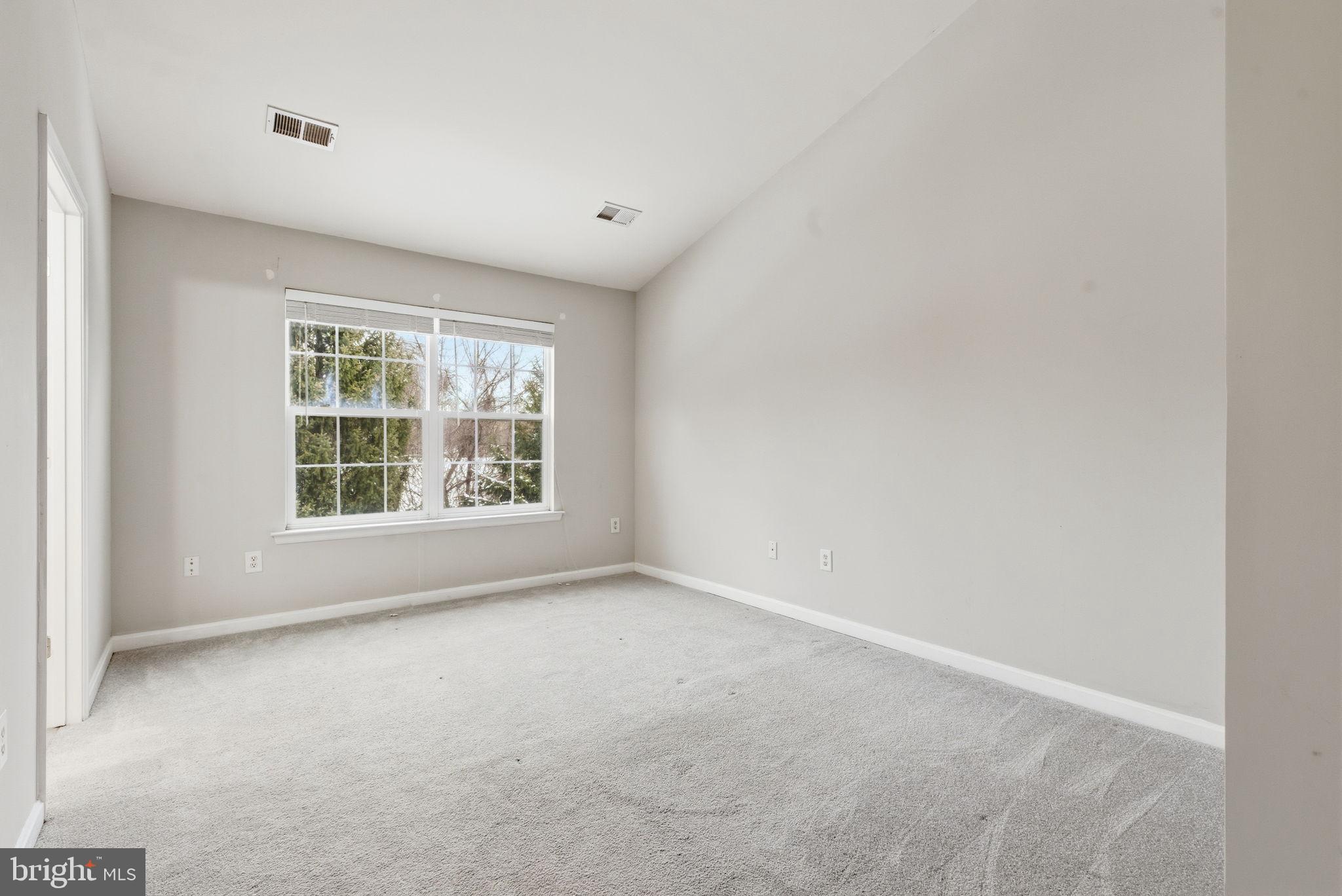 907 Vauxhall Road Landover, MD 20785 - Photo 23 of 37 an empty room with windows
