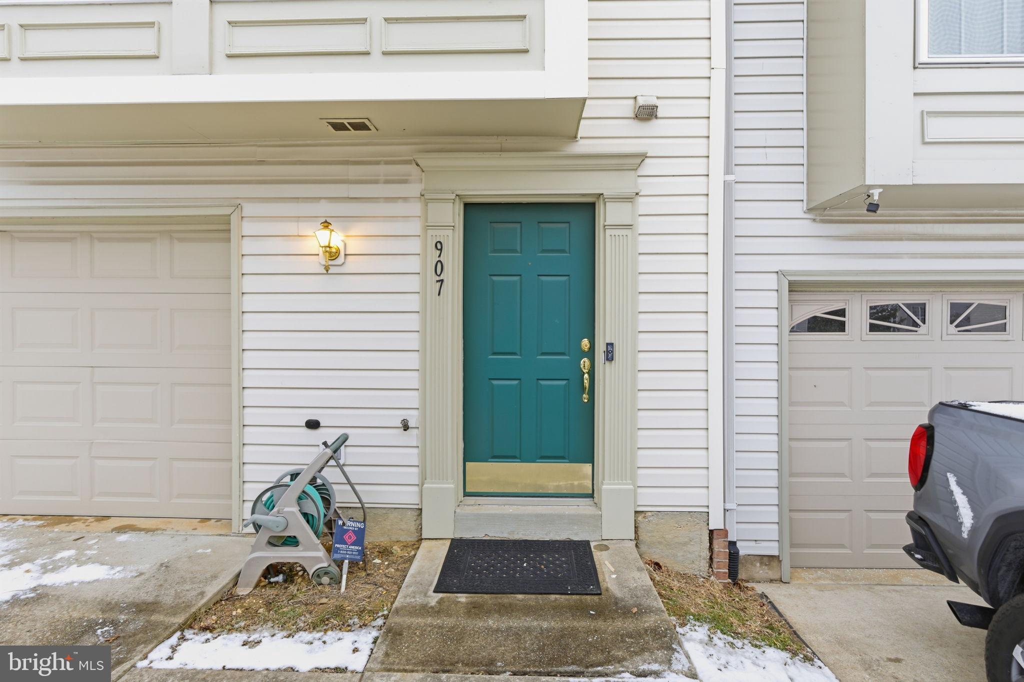 907 Vauxhall Road Landover, MD 20785 - Photo 3 of 37 a front view of a house with a yard