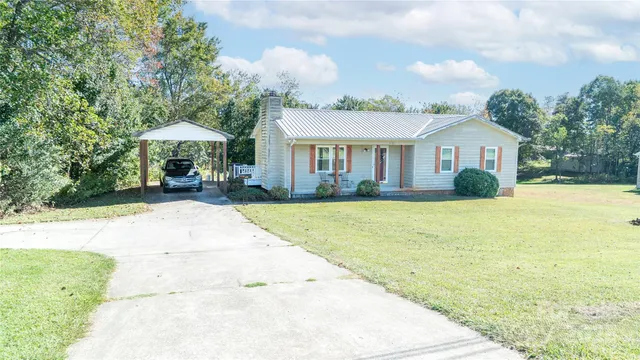 $265,000 | 4186 Horseshoe Bend Road, Hudson, NC 28638