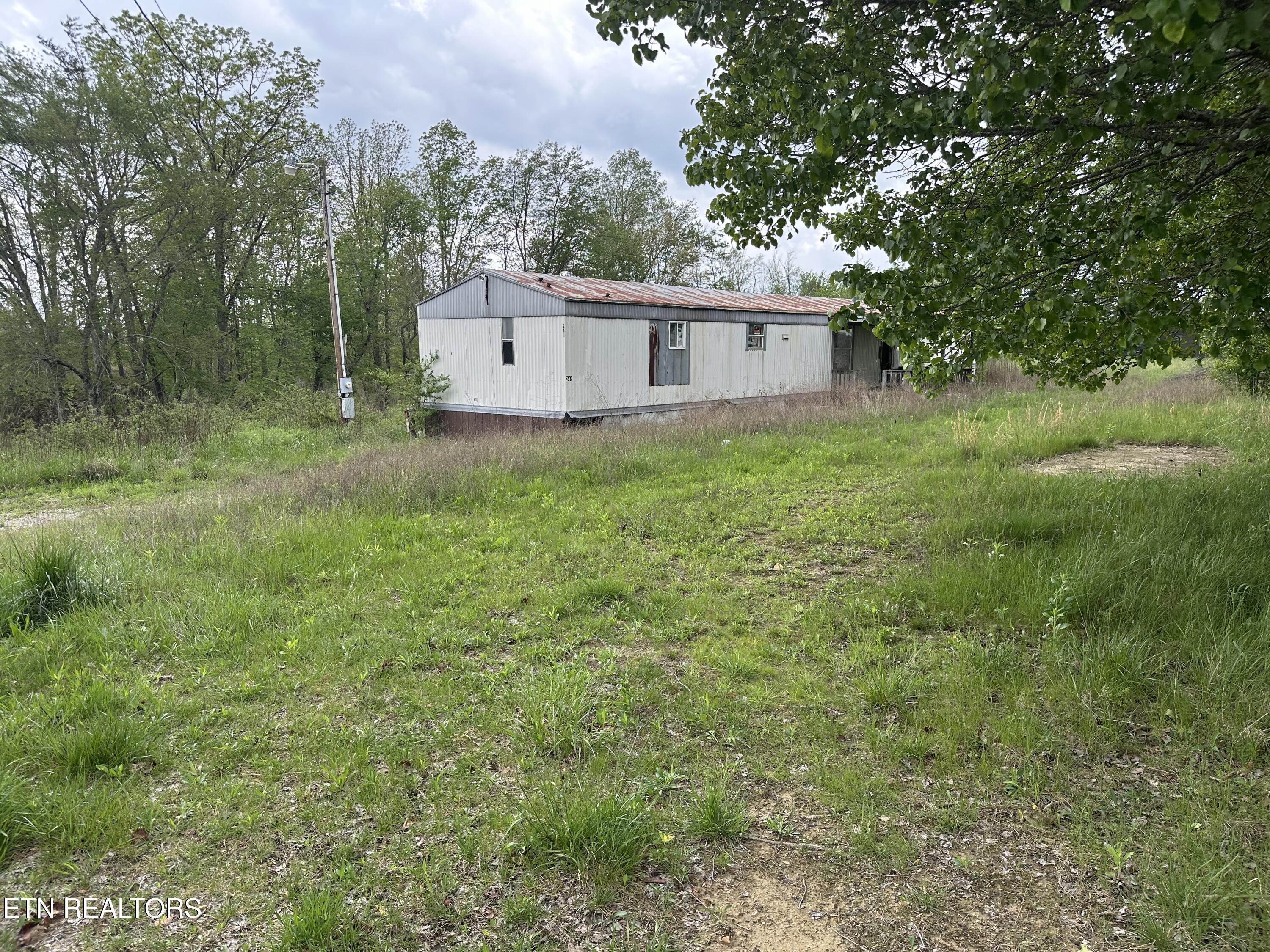 243 Twin Bridge Road Deer Lodge, TN 37726 - Photo 1 of 6 IMG_6423