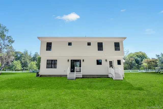 a view of a backyard with garden