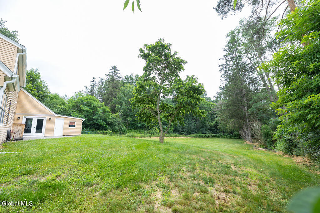 859 Putnam Road Rotterdam, NY 12306 - Photo 22 of 90 0S4A6872