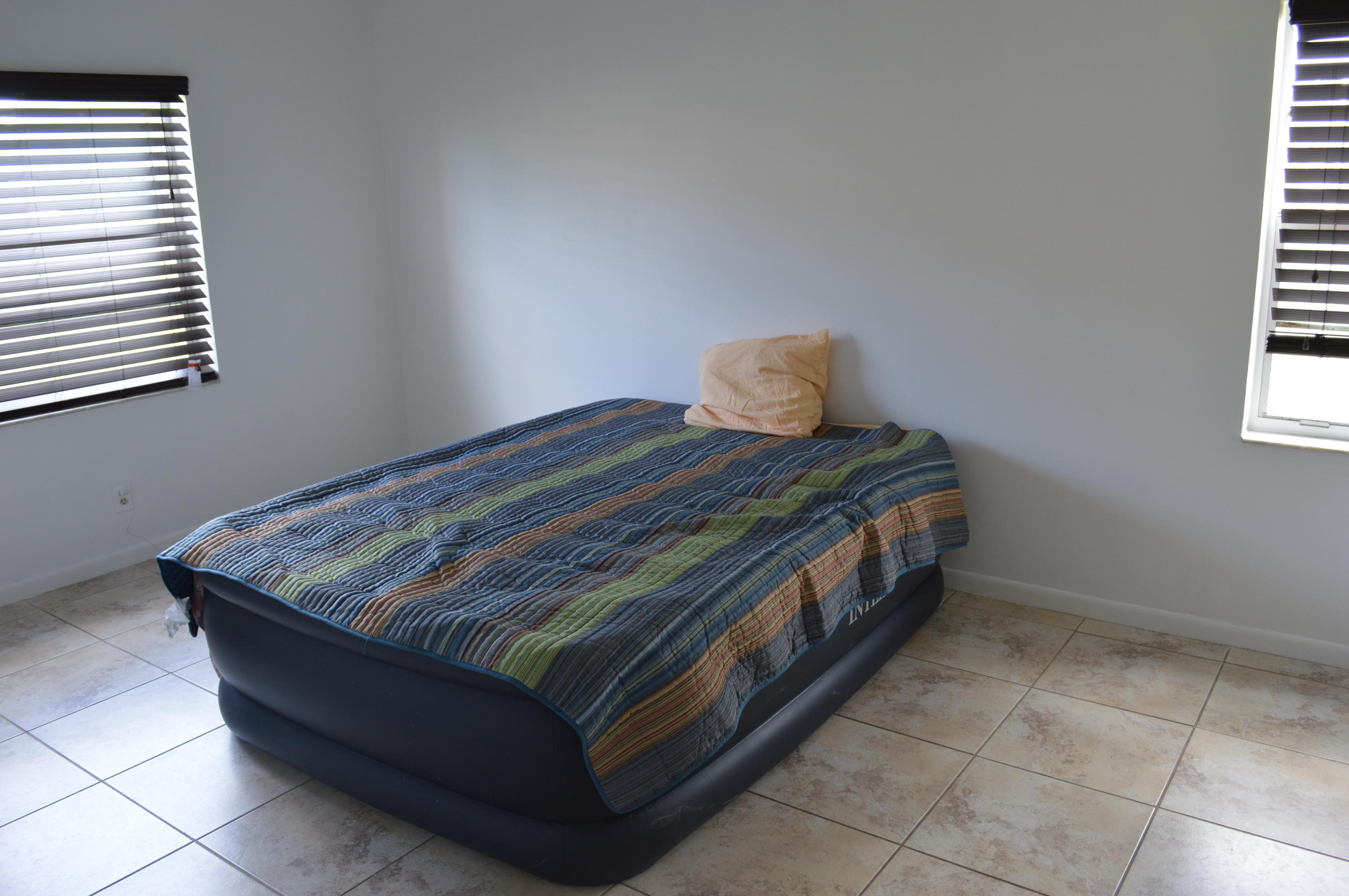 1806 Abbey Road, Unit 107 West Palm Beach, FL 33415 - Photo 10 of 12 Room1(2)