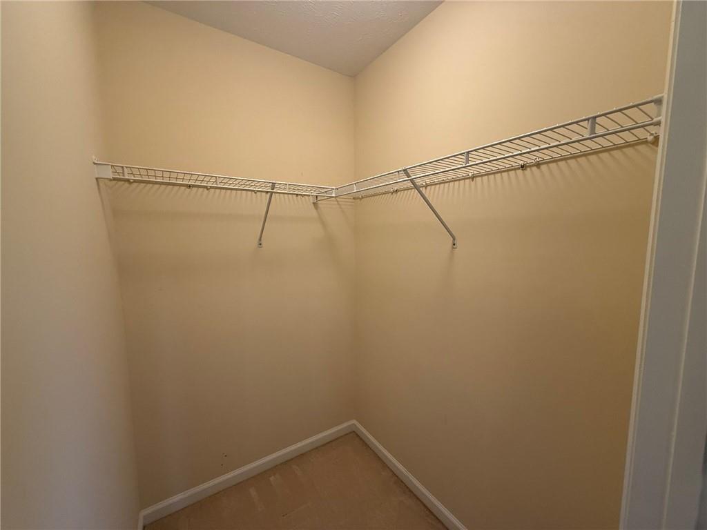 411 Chestnut Lane Apollo, PA 15613 - Photo 22 of 38 a view of a room