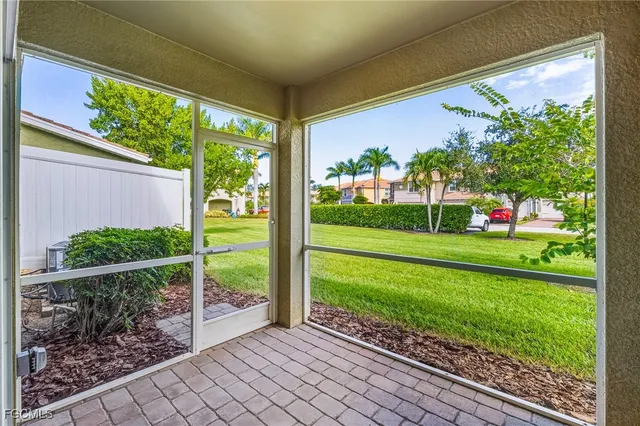 a view of a garden with a big yard