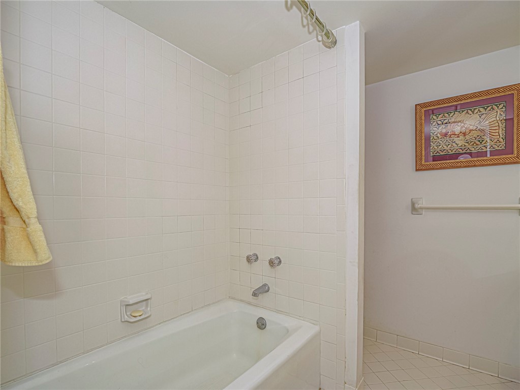 1001 Bay Road, Unit 205 Vero Beach, FL 32963 - Photo 22 of 36