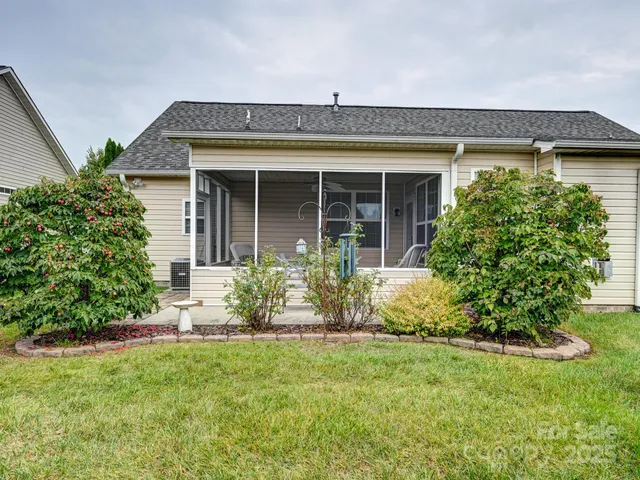 $429,000 | 19 Pamlico Road, Fletcher, NC 28732