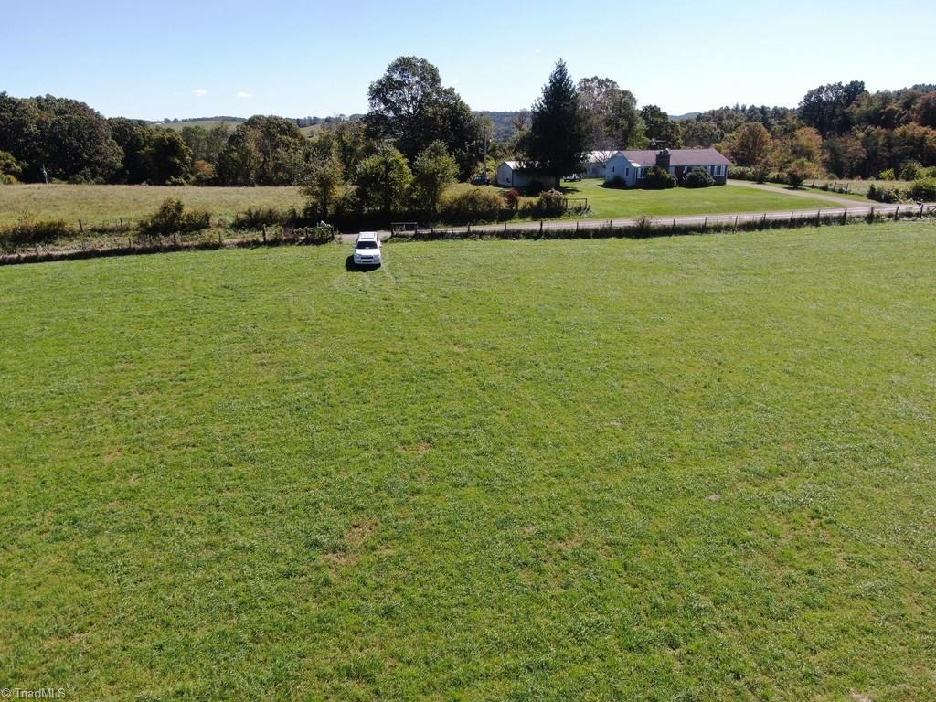 14.2 Baltimore Road Hillsville, VA 24343 - Photo 8 of 16 Gallery Image 8