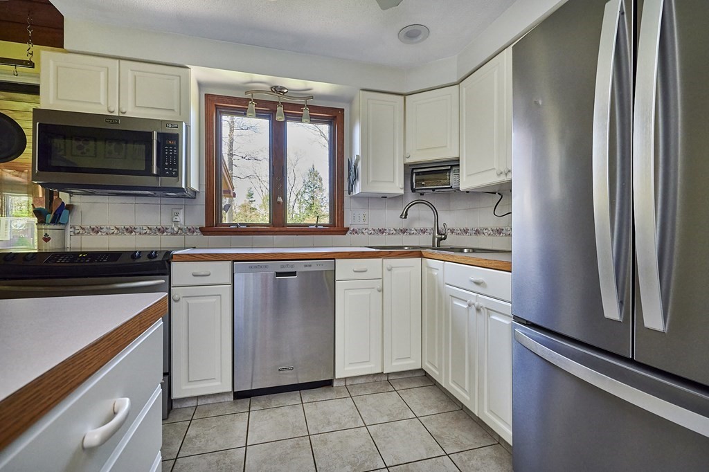 304 Loudville Road Easthampton, MA 01027 - Photo 12 of 42 Gallery Image 12