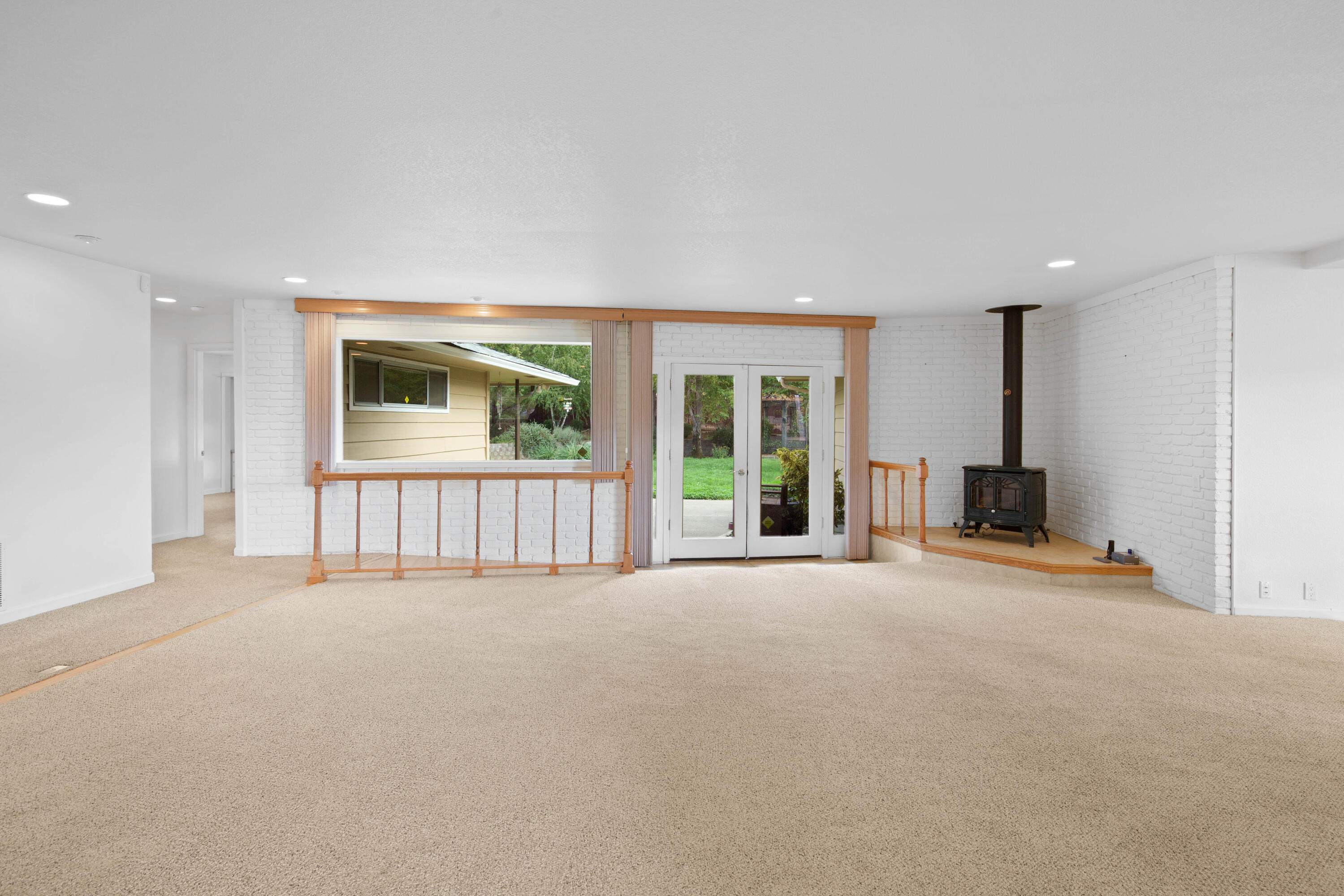 2243 Scoville Road Grants Pass, OR 97526 - Photo 14 of 40