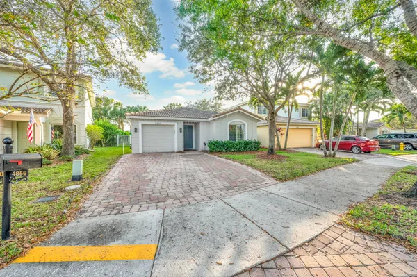 $2,975 | 4856 Southeast Duval Drive, Stuart, FL 34997