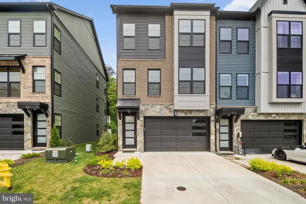 $700,000 | 320 Alluvium Drive, Laurel, MD 20724