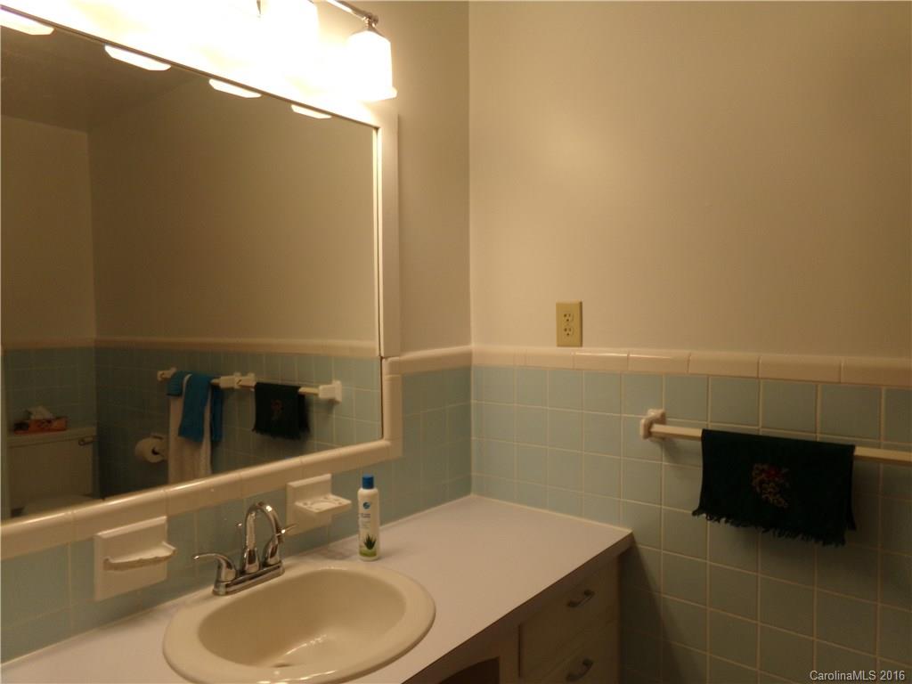 15105 Angelus Road Jefferson, SC 29718 - Photo 14 of 24