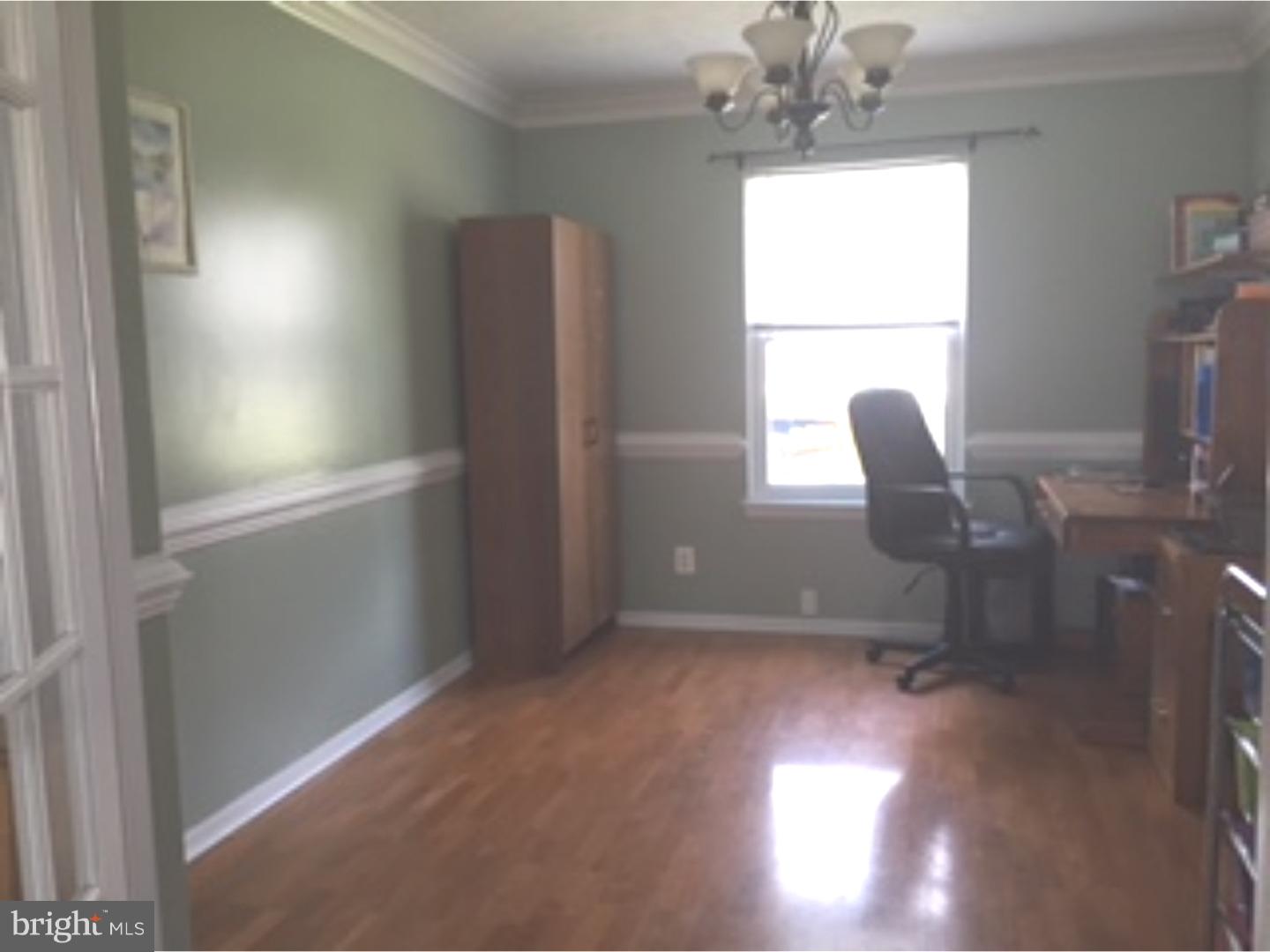 113 Lomond Road Williamstown, NJ 08094 - Photo 9 of 24 Dining Room