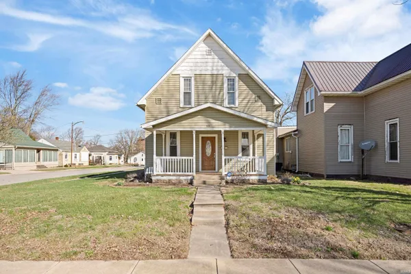 $190,000 | 121 West Walnut Street, Flora, IN 46929