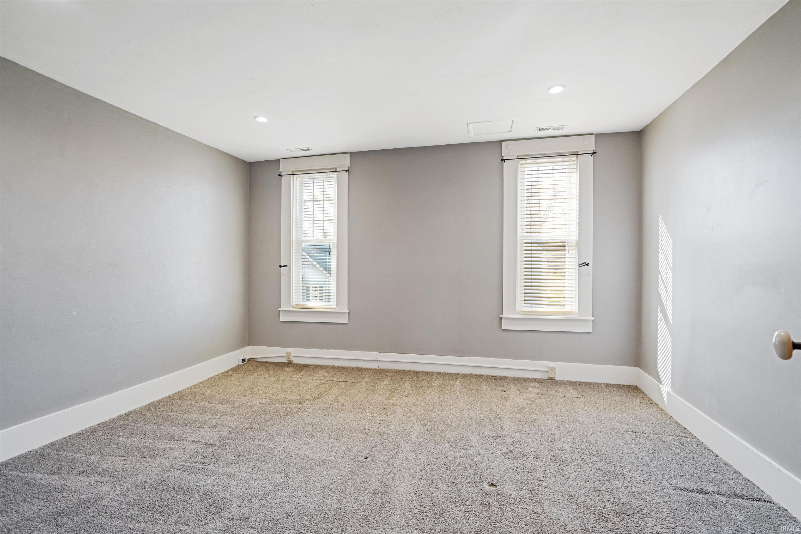 121 West Walnut Street Flora, IN 46929 - Photo 11 of 20