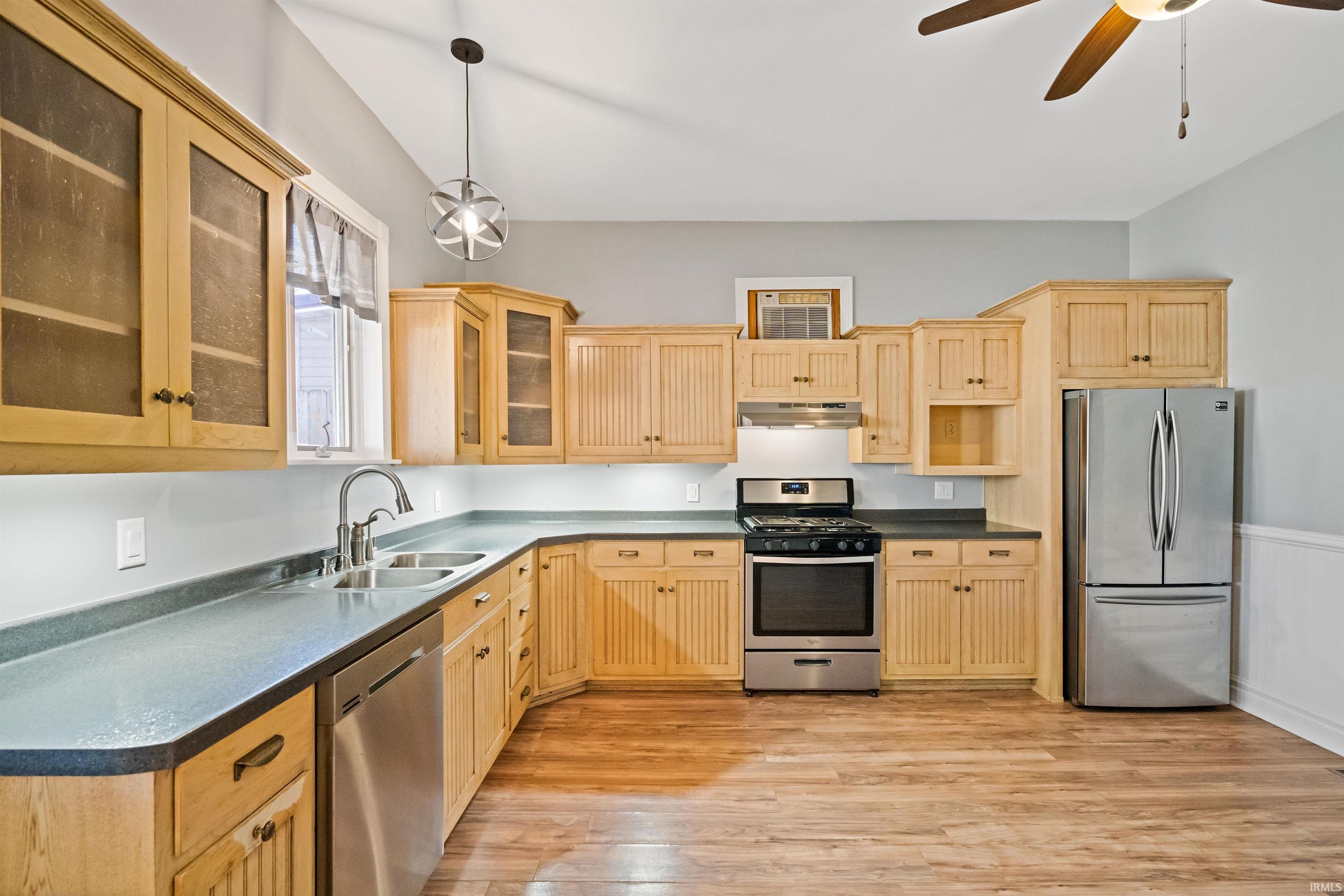 121 West Walnut Street Flora, IN 46929 - Photo 9 of 20