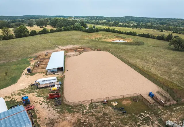 $850,000 | 25675 Highway N Lebanon Mo 65536, Lebanon, MO 65536