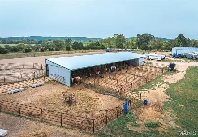 $850,000 | 25675 Highway N Lebanon Mo 65536, Lebanon, MO 65536