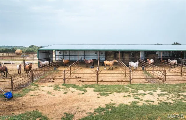 $850,000 | 25675 Highway N Lebanon Mo 65536, Lebanon, MO 65536