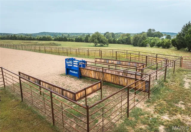 $850,000 | 25675 Highway N Lebanon Mo 65536, Lebanon, MO 65536