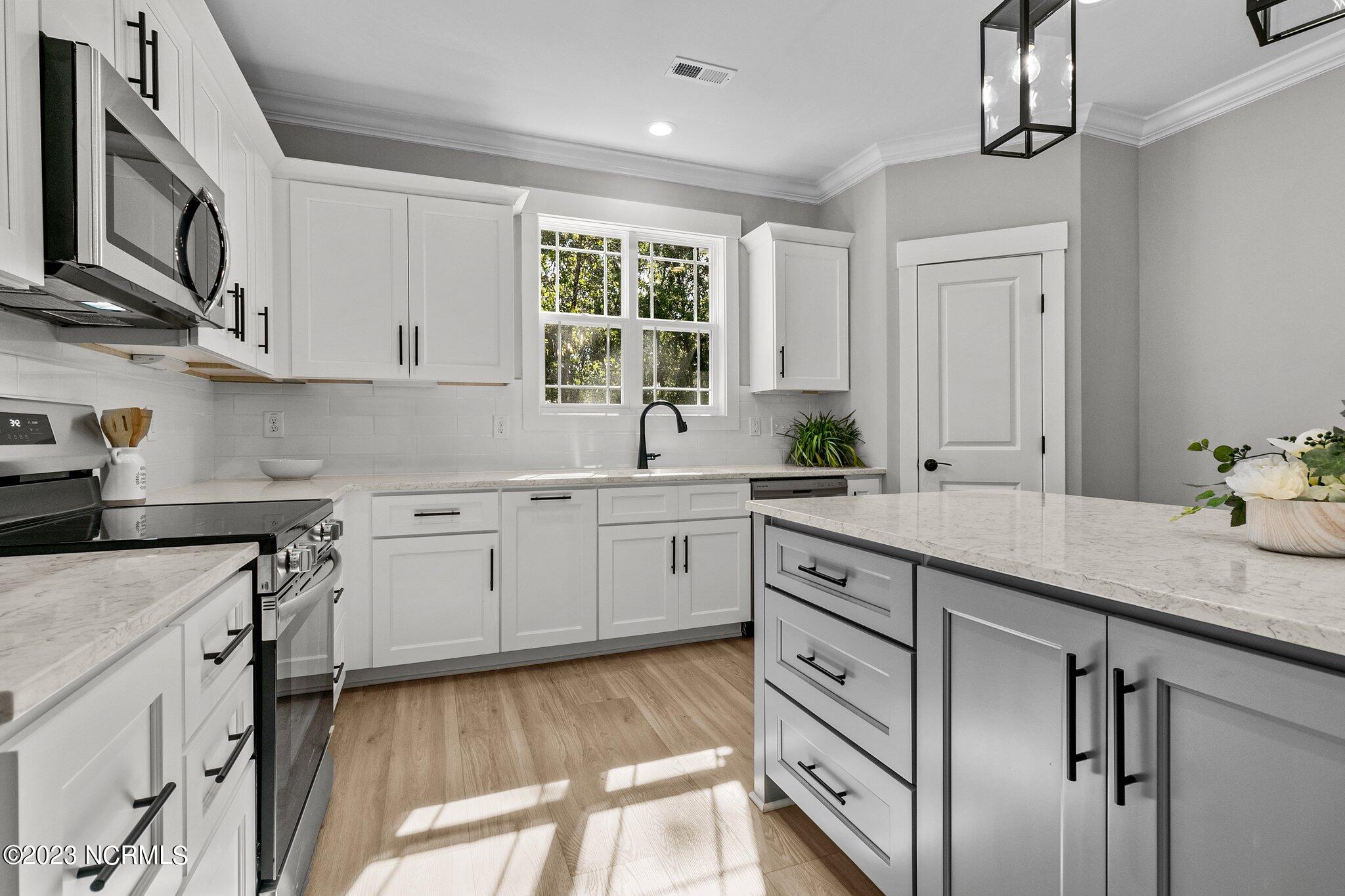 711 Bald Eagle Drive Vass, NC 28394 - Photo 3 of 77 19-web-or-mls-IMG_8208