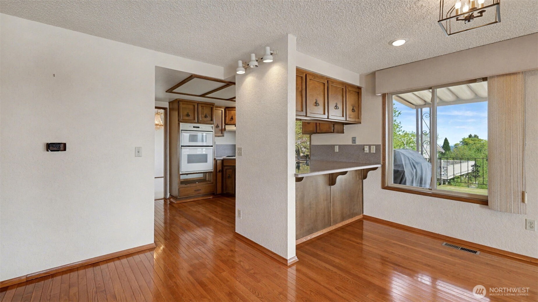 8208 South 124th Street Seattle, WA 98178 - Photo 14 of 39