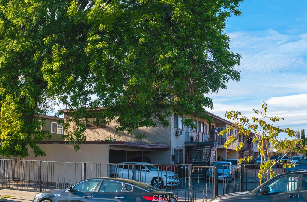 14921 Vanowen Street Van Nuys, CA 91405 - Photo 1 of 1 a front view of a house