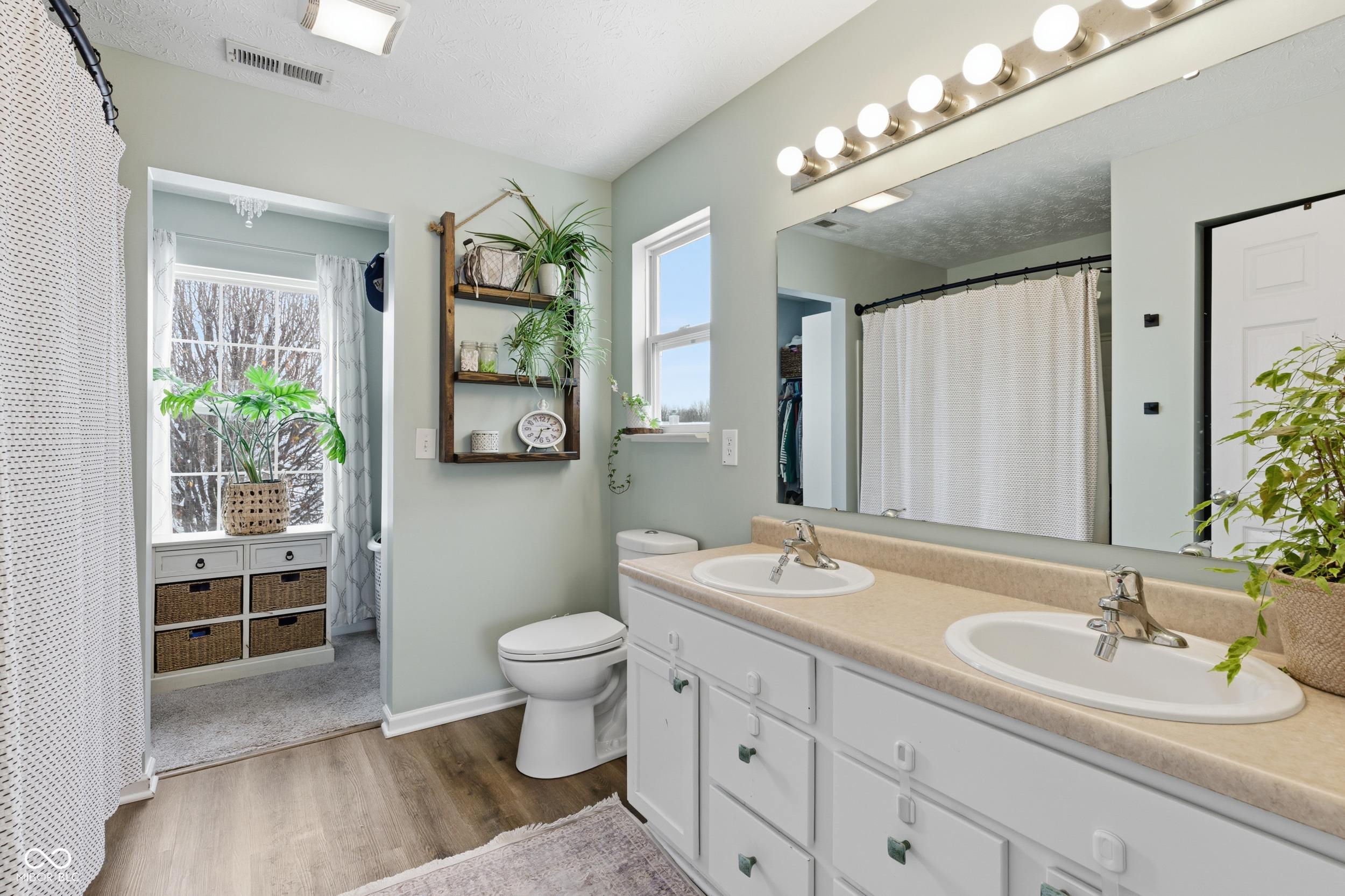 2013 Sotheby Lane Indianapolis, IN 46239 - Photo 16 of 35