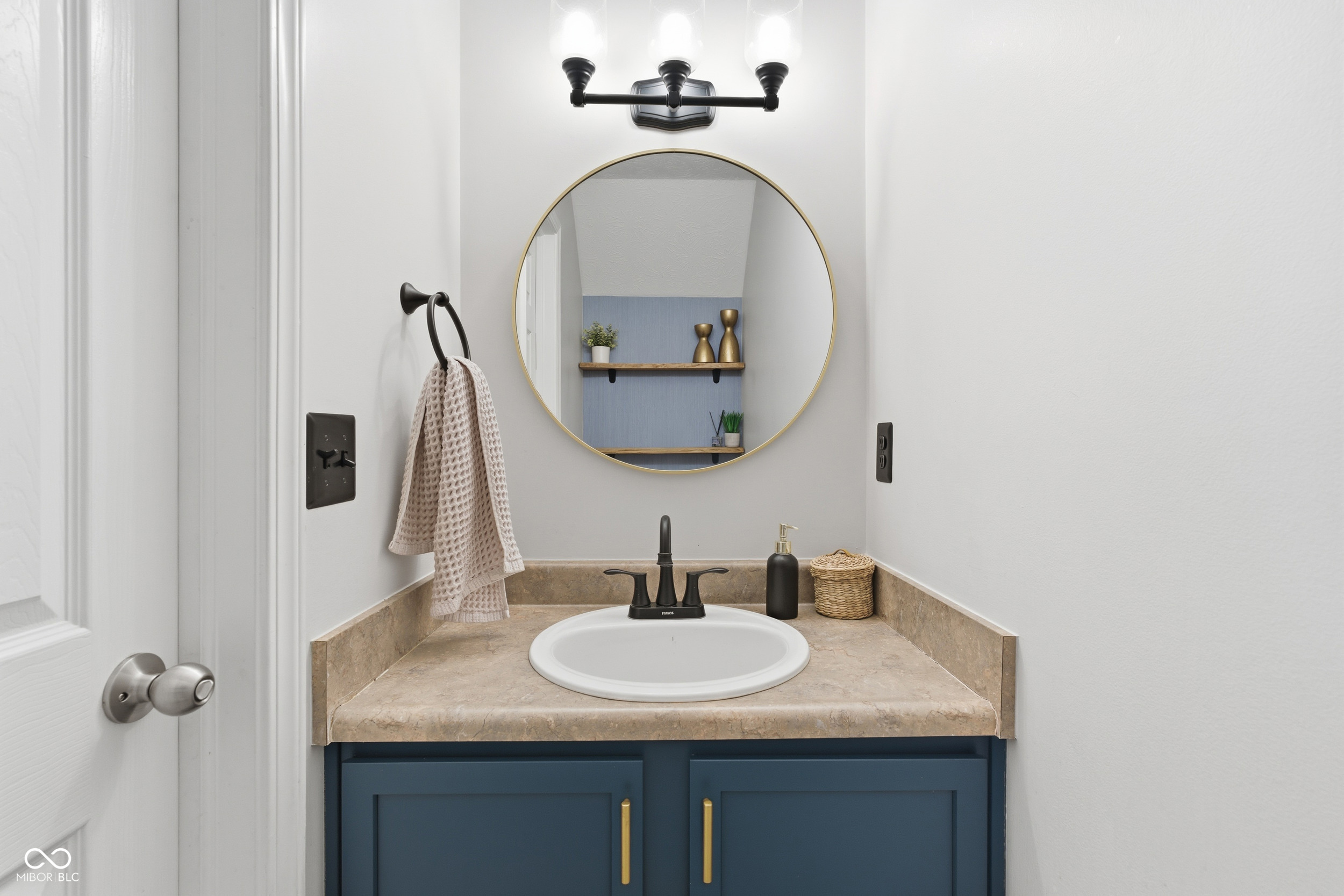 2013 Sotheby Lane Indianapolis, IN 46239 - Photo 24 of 35