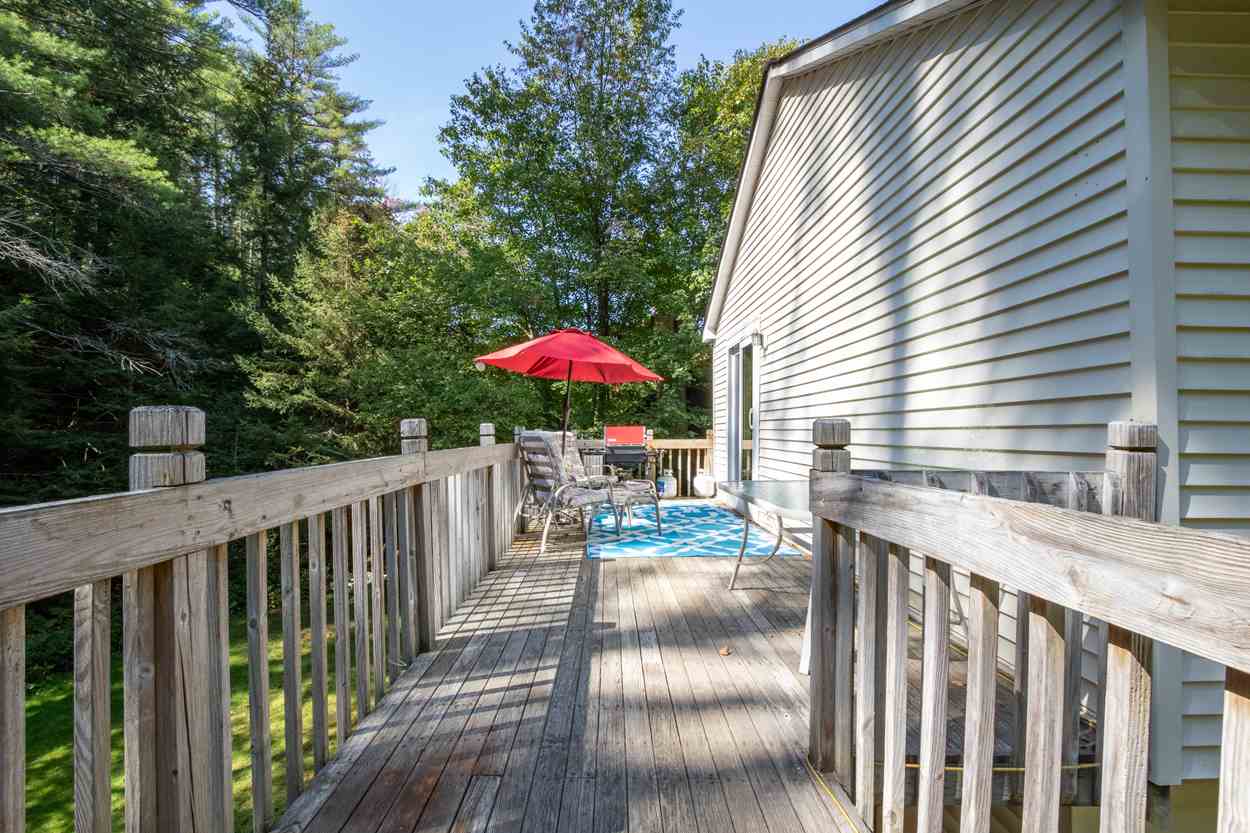 272 Middle Road Deerfield, NH 03037 - Photo 23 of 27